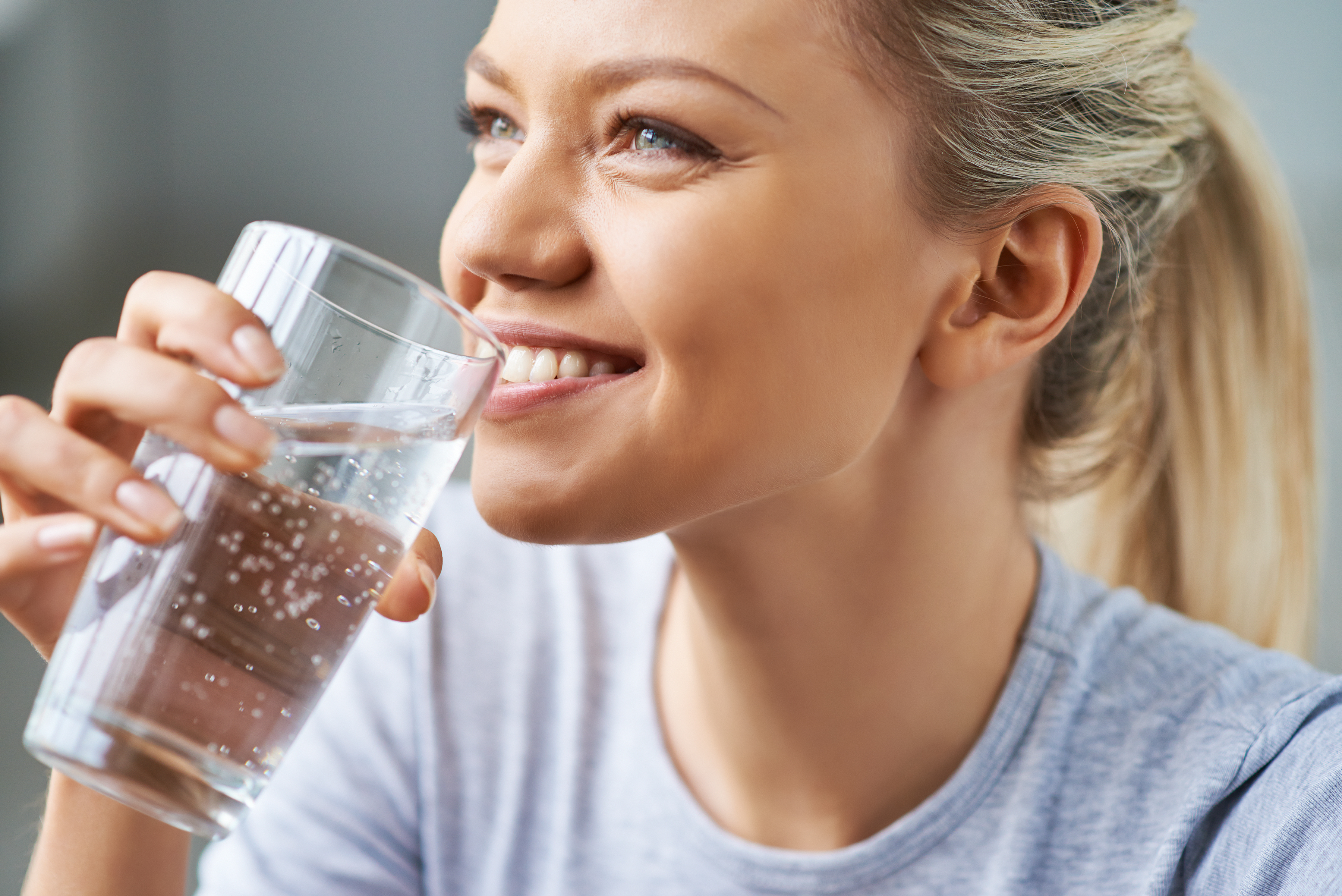 Are You Thirsty? Here Are 5 Signs of Dehydration 