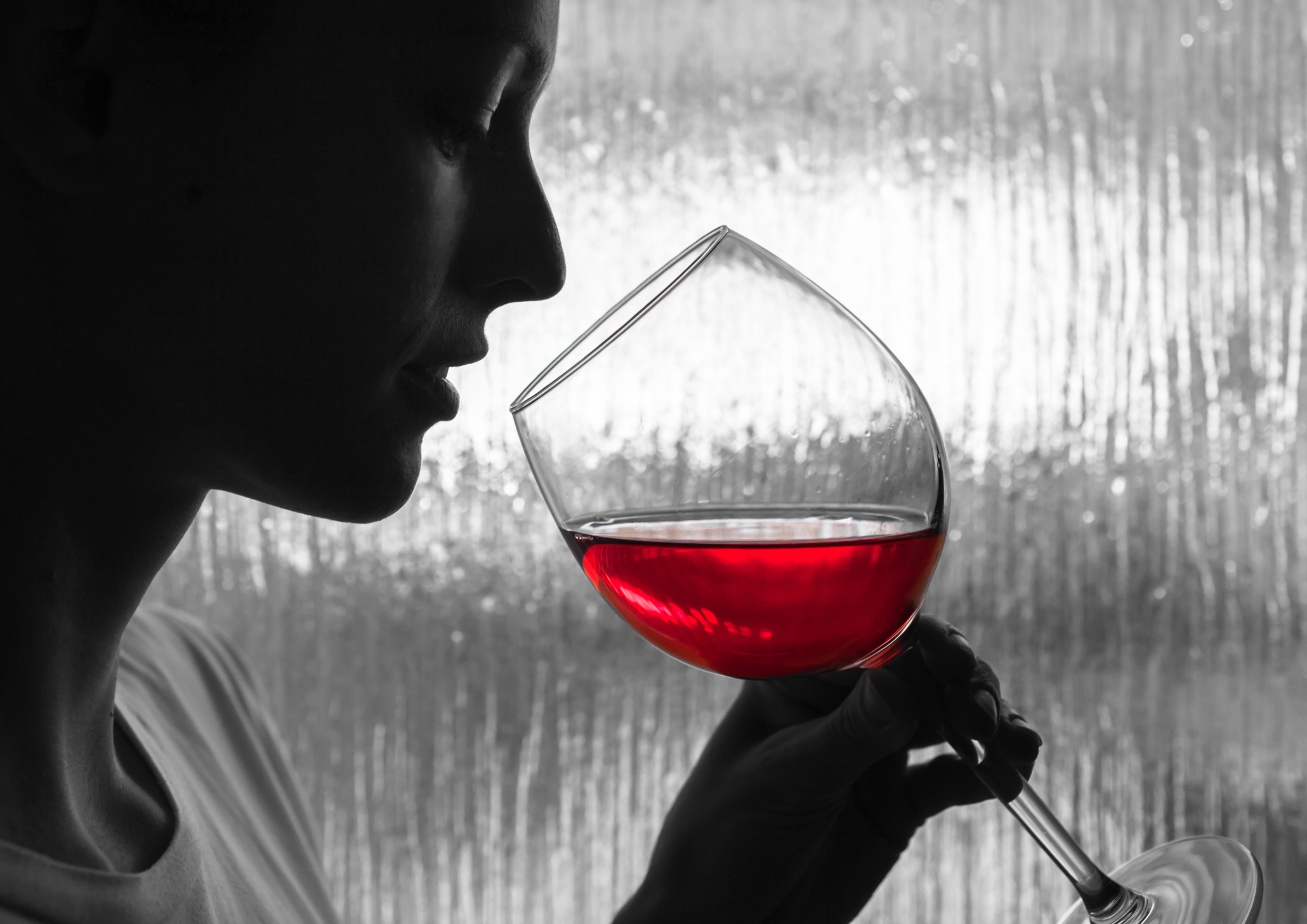 Women and Alcohol: The True Risks of Drinking